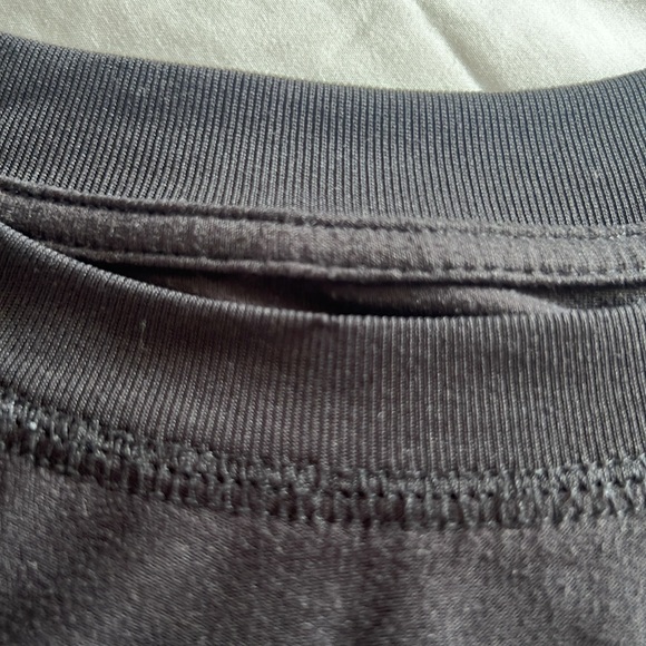 Vuori black tank workout shirt - Picture 4 of 5